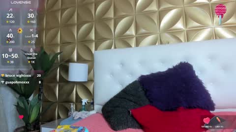 Nanitagril online show from February 2025 07:36:02 AM