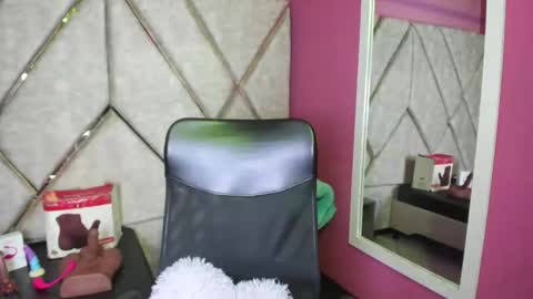 nany_pretty online show from October 2025 06:10:01 AM