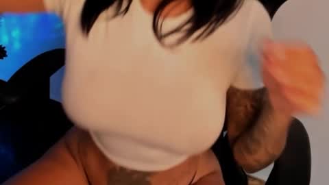 Snapshot of nany_tnt chatting on February 2025 04:10:01 AM NANY online show from February 2025 04:10:01 AM