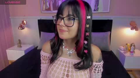 Snapshot of naoko_kirino chatting on January 2025 11:46:01 AM Naoko online show from January 2025 11:46:01 AM