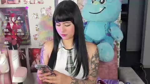 Snapshot of naoko_kirino chatting on December 2025 03:56:01 AM Naoko online show from December 2025 03:56:01 AM