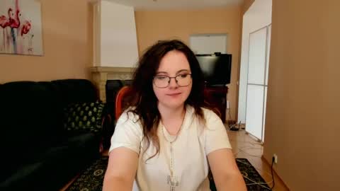 Snapshot of naomi_di chatting on June 2026 01:24:02 PM naomi_di online show from June 2026 01:24:02 PM