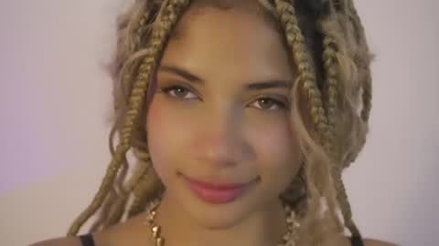 naomidawson online show from April 2026 01:08:01 AM