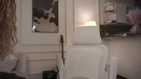 Naomi online show from June 2026 12:15:01 AM