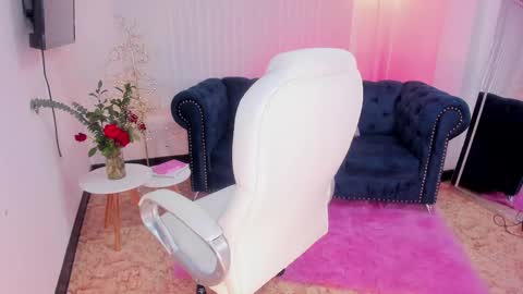 Naomi Campbell online show from February 2025 04:42:02 PM