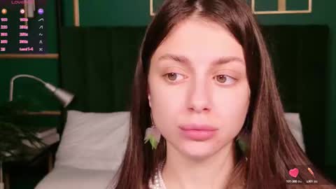 Snapshot of naomimur chatting on September 2025 04:57:01 AM Naomi online show from September 2025 04:57:01 AM