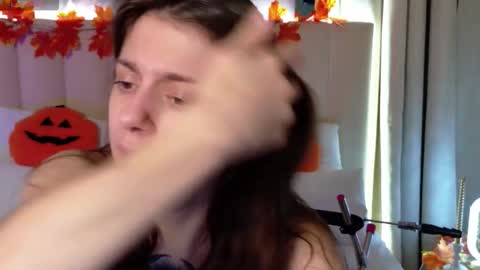 Snapshot of naomimur chatting on October 2025 05:10:01 AM Naomi online show from October 2025 05:10:01 AM