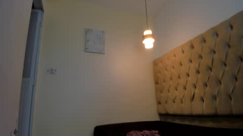 naomis_35 online show from March 2026 07:53:01 PM