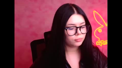 Naomi online show from November 2025 11:29:01 PM