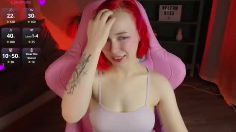 Naomi online show from November 2025 08:31:01 PM