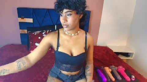 N A O M Y online show from April 2026 08:06:02 PM