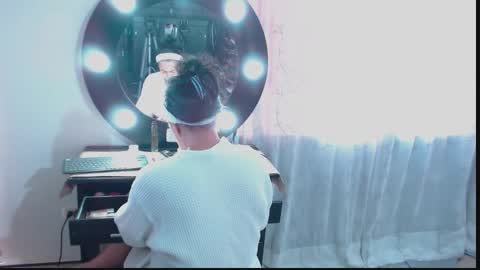 Naomy online show from March 2026 11:47:01 AM