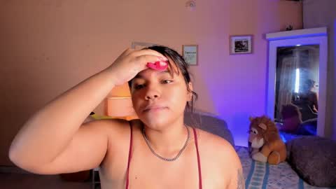Snapshot of naomy_ruiz_ chatting on May 2026 12:03:02 PM NAOMY online show from May 2026 12:03:02 PM