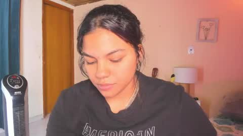 Snapshot of naomy_ruiz_ chatting on June 2026 12:30:01 PM NAOMY online show from June 2026 12:30:01 PM