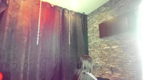 naomy  online show from October 2025 11:32:02 AM