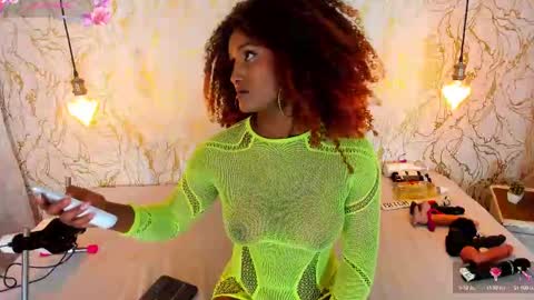 Snapshot of naomyy_cooper chatting on September 2025 09:08:02 PM Naomy online show from September 2025 09:08:02 PM