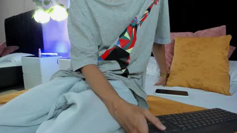 Nascary Fox online show from September 2025 08:08:01 PM