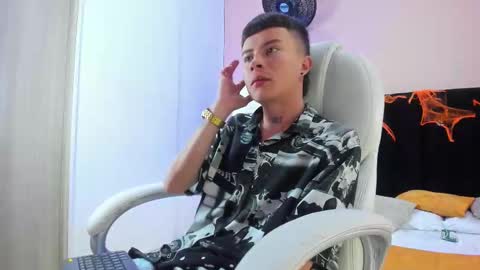 Nascary Fox online show from October 2025 01:10:01 PM