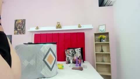 Snapshot of nashira_robert chatting on November 2025 10:35:01 PM Debora online show from November 2025 10:35:01 PM