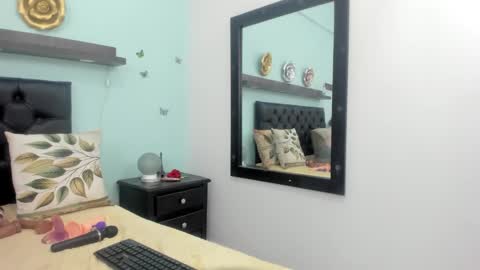 Debora online show from March 2026 07:15:01 AM