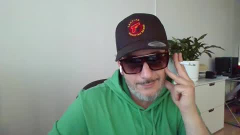 Snapshot of nassobout chatting on September 2025 10:10:02 PM nassobout online show from September 2025 10:10:02 PM