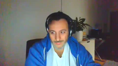 Snapshot of nassobout chatting on December 2025 10:30:02 PM nassobout online show from December 2025 10:30:02 PM