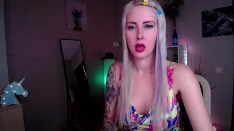 Snapshot of nastasya_cute chatting on December 2024 05:07:02 AM Nastya online show from December 2024 05:07:02 AM