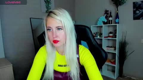 Snapshot of nastasya_cute chatting on September 2025 01:29:01 AM Nastya online show from September 2025 01:29:01 AM
