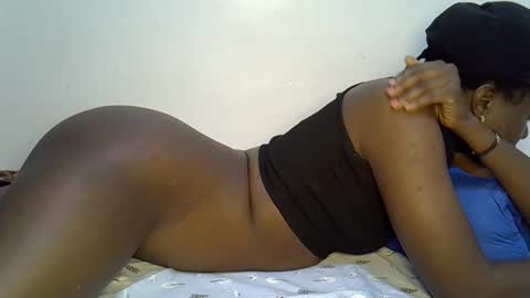 Snapshot of nasty_lolly chatting on May 2026 09:43:01 PM Lolly online show from May 2026 09:43:01 PM