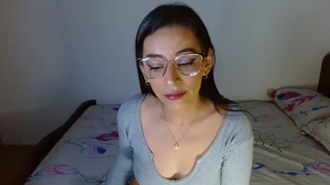 Snapshot of nat4youlove chatting on December 2024 01:10:01 AM nathalia online show from December 2024 01:10:01 AM