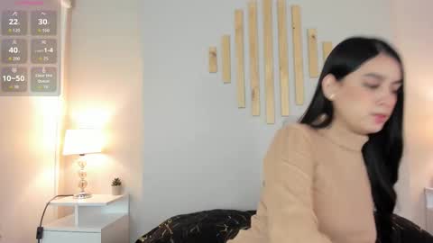 Natacha Diaz online show from November 2025 11:03:01 AM