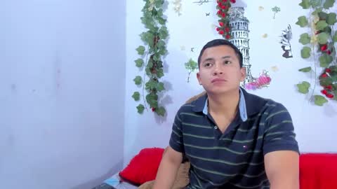 nataliaandjulliam online show from February 2026 03:48:01 AM