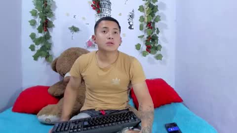 nataliaandjulliam online show from February 2026 03:14:02 AM