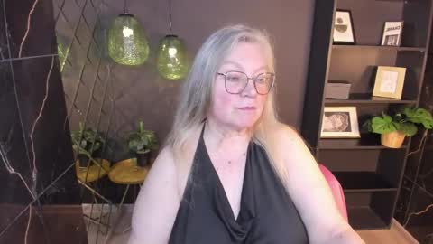 Snapshot of natalicloud chatting on May 2026 04:04:02 PM NataliCloud online show from May 2026 04:04:02 PM