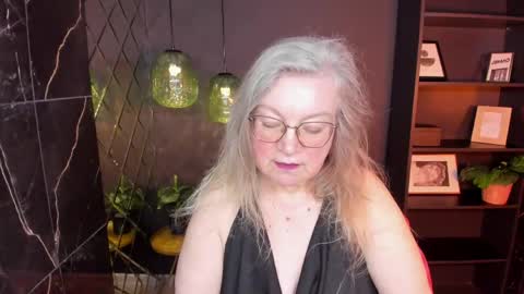 Snapshot of natalicloud chatting on May 2026 01:52:02 PM NataliCloud online show from May 2026 01:52:02 PM