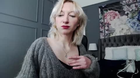 Natalie online show from December 2024 07:36:01 AM