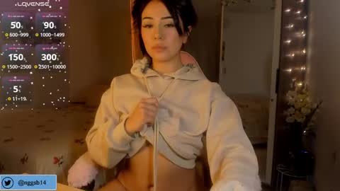 natalia online show from January 2025 03:25:02 AM