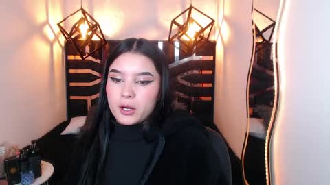 natalie  online show from April 2026 08:06:01 PM