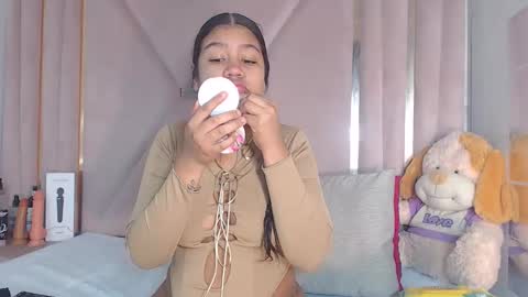 natalieevansx online show from December 2025 11:52:01 AM