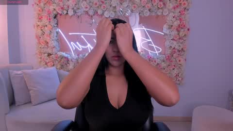 Natalie Lewis online show from April 2026 12:10:01 PM