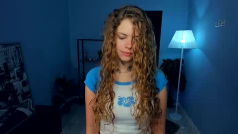 Natalie online show from October 2025 05:11:02 AM