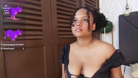 Snapshot of nataly_velez chatting on February 2025 09:25:02 PM Naty online show from February 2025 09:25:02 PM