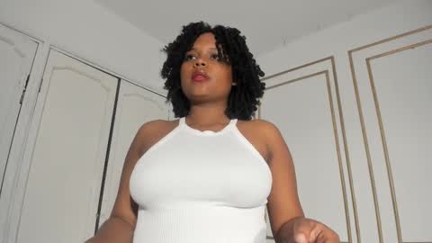 Snapshot of nataly_velez chatting on February 2025 01:59:02 AM Naty online show from February 2025 01:59:02 AM