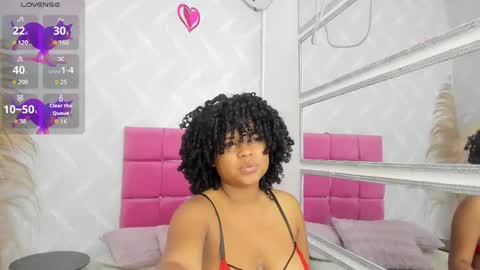 Snapshot of nataly_velez chatting on March 2025 01:03:01 PM Naty online show from March 2025 01:03:01 PM