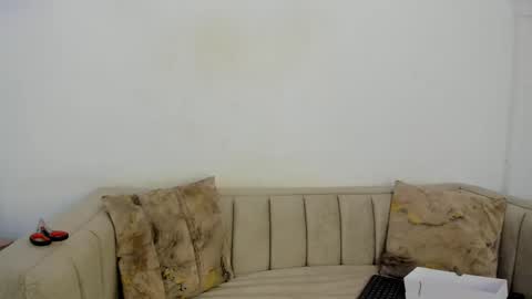 Snapshot of nataly_velez chatting on October 2025 03:07:02 PM Naty online show from October 2025 03:07:02 PM