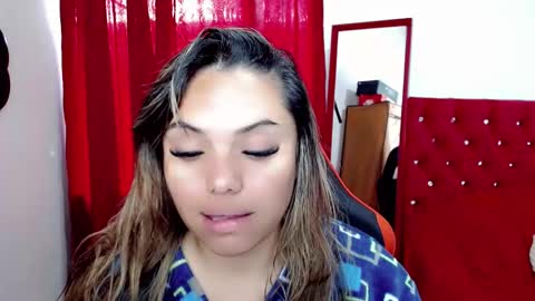 natasha__magics online show from November 2025 09:59:02 PM