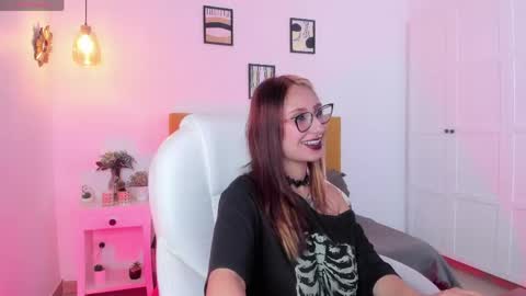 Natasha online show from May 2026 01:07:01 PM