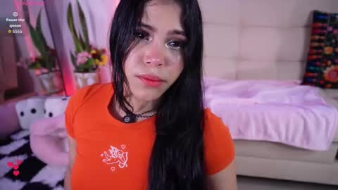 Natasha Sccott online show from November 2025 06:41:02 PM