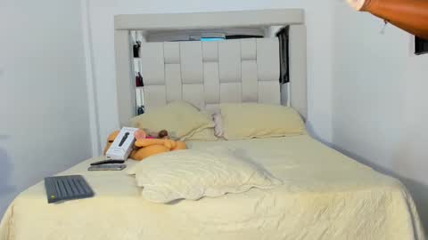 SARA online show from February 2025 09:31:01 PM