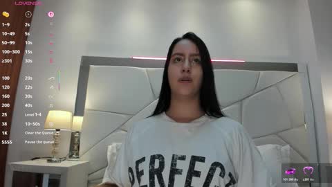 natasha kiim online show from November 2025 12:49:02 AM